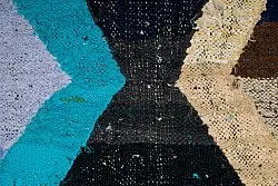Moroccan Berber rug Boucherouite 155 x 250 cm