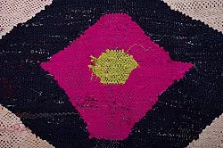 Moroccan Berber rug Boucherouite 165 x 270 cm