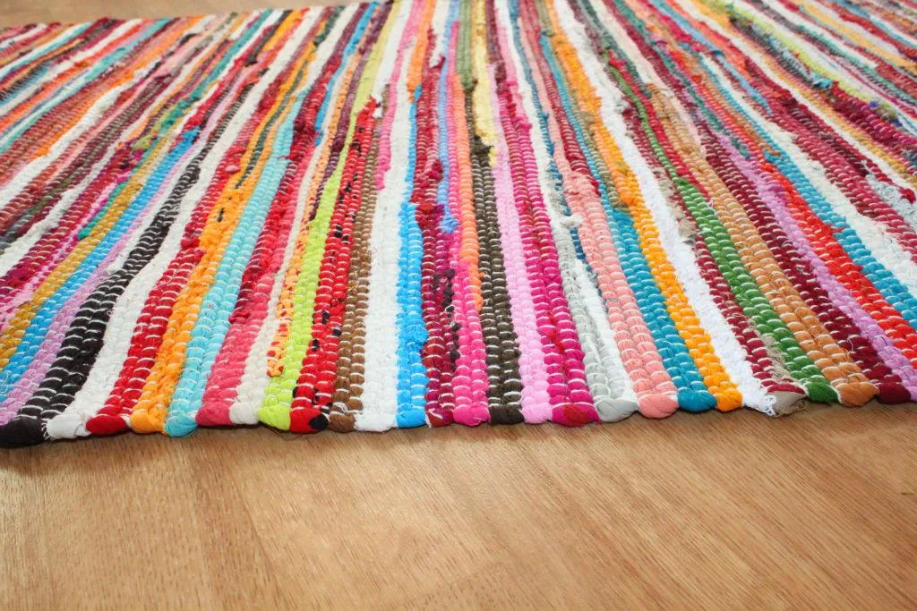 Rag rugs - Happy