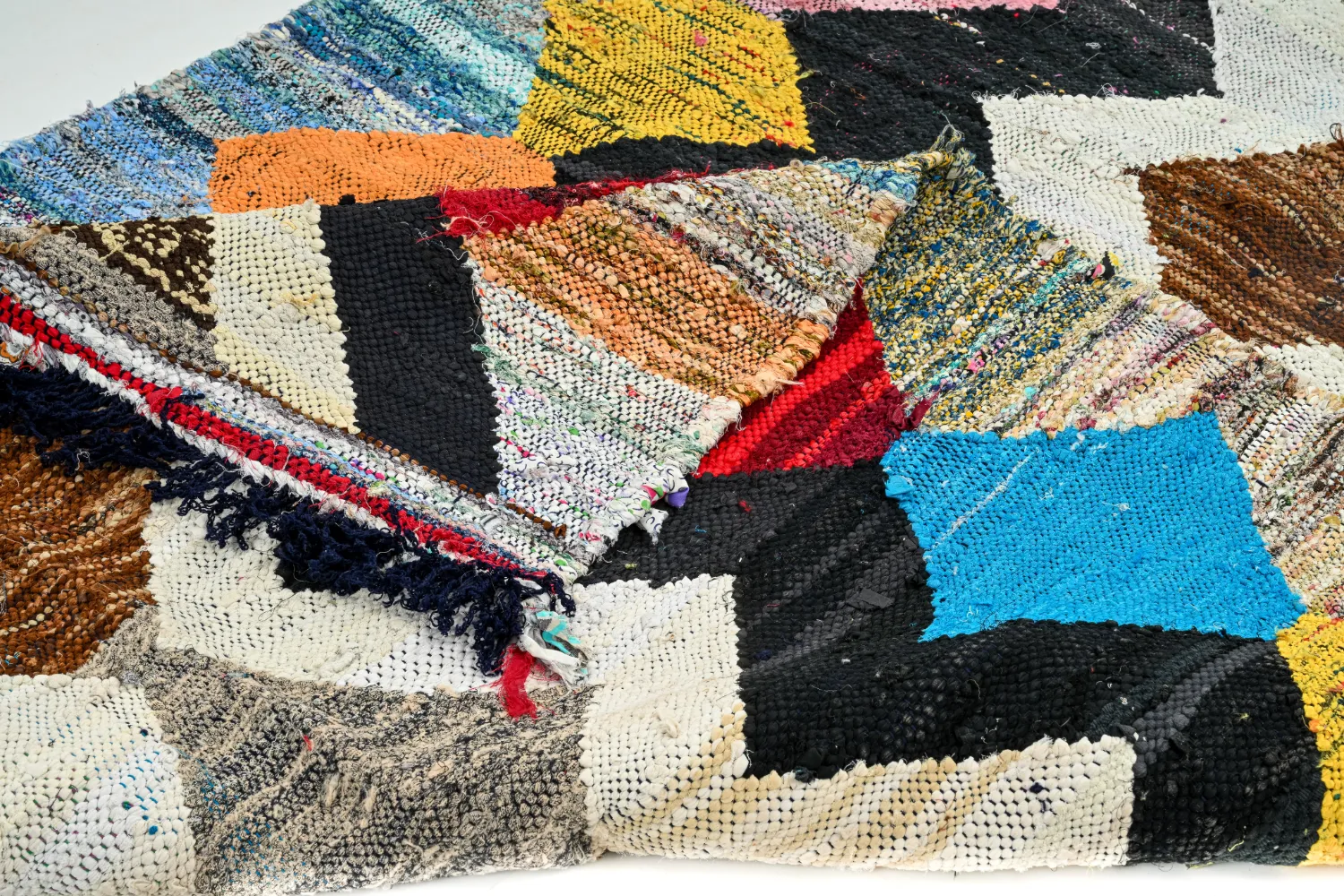 Moroccan Berber rug Boucherouite 140 x 270 cm