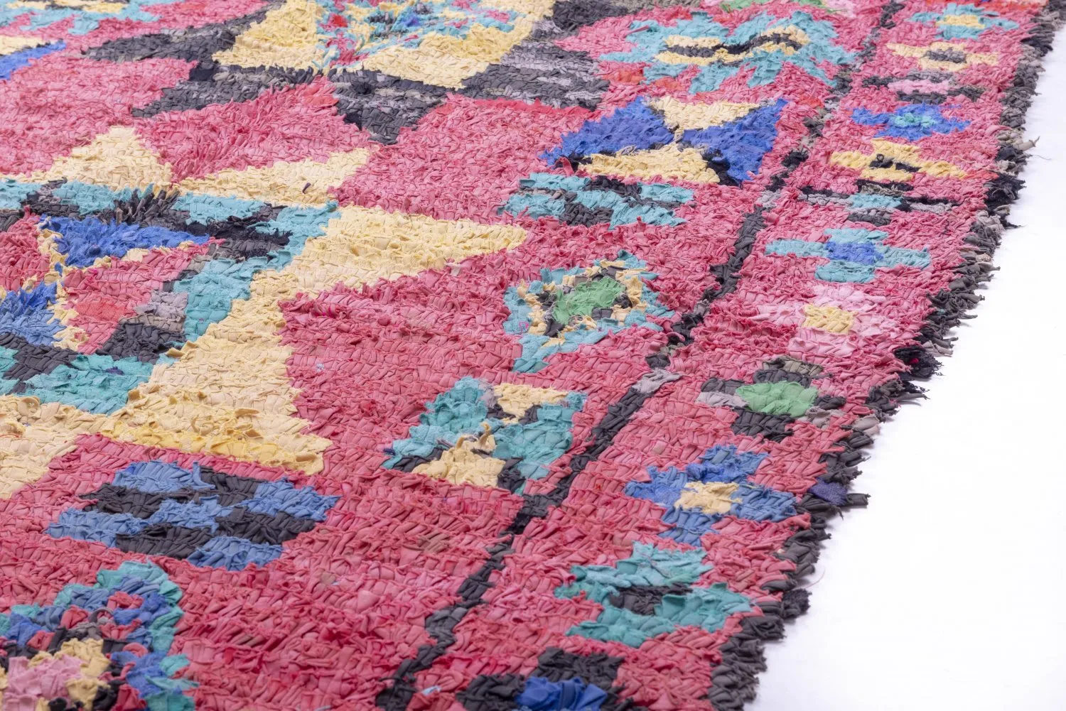Moroccan Berber rug Boucherouite 225 x 135 cm