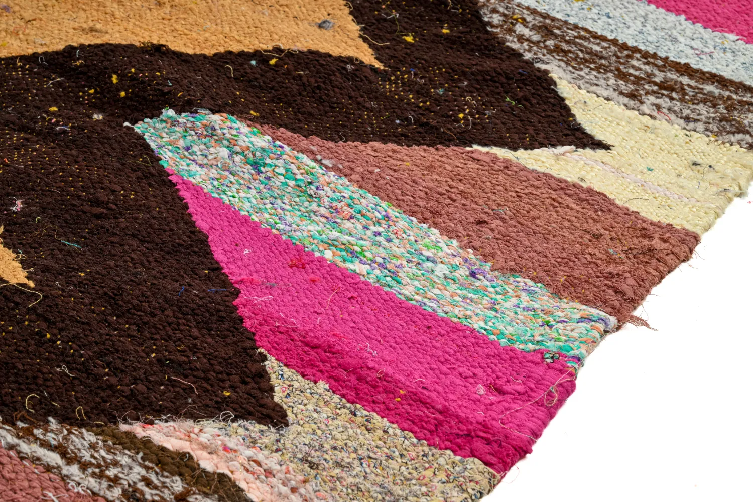 Moroccan Berber rug Boucherouite 155 x 260 cm
