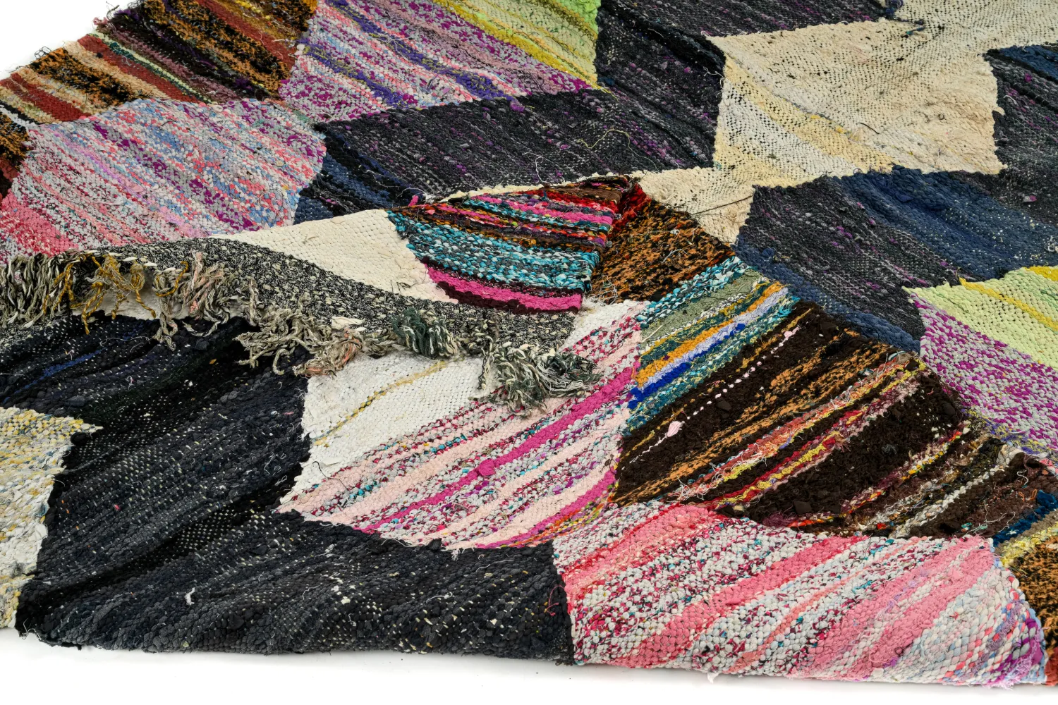 Moroccan Berber rug Boucherouite 155 x 285 cm