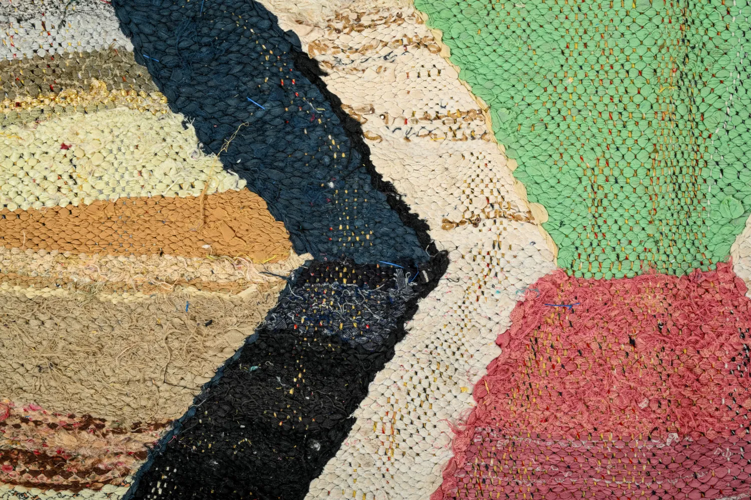 Moroccan Berber rug Boucherouite 135 x 215 cm