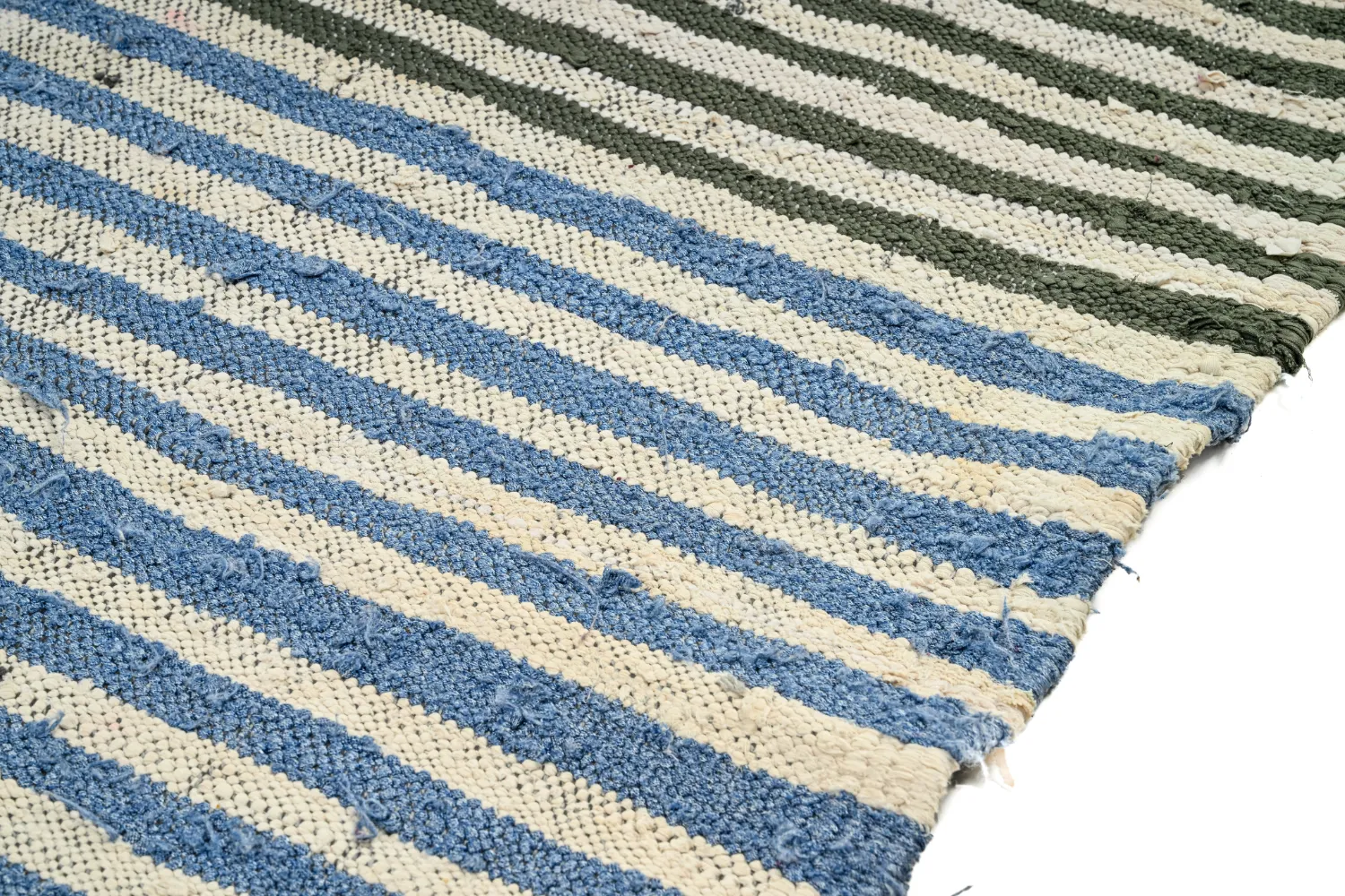 Moroccan Berber rug Boucherouite 155 x 275 cm