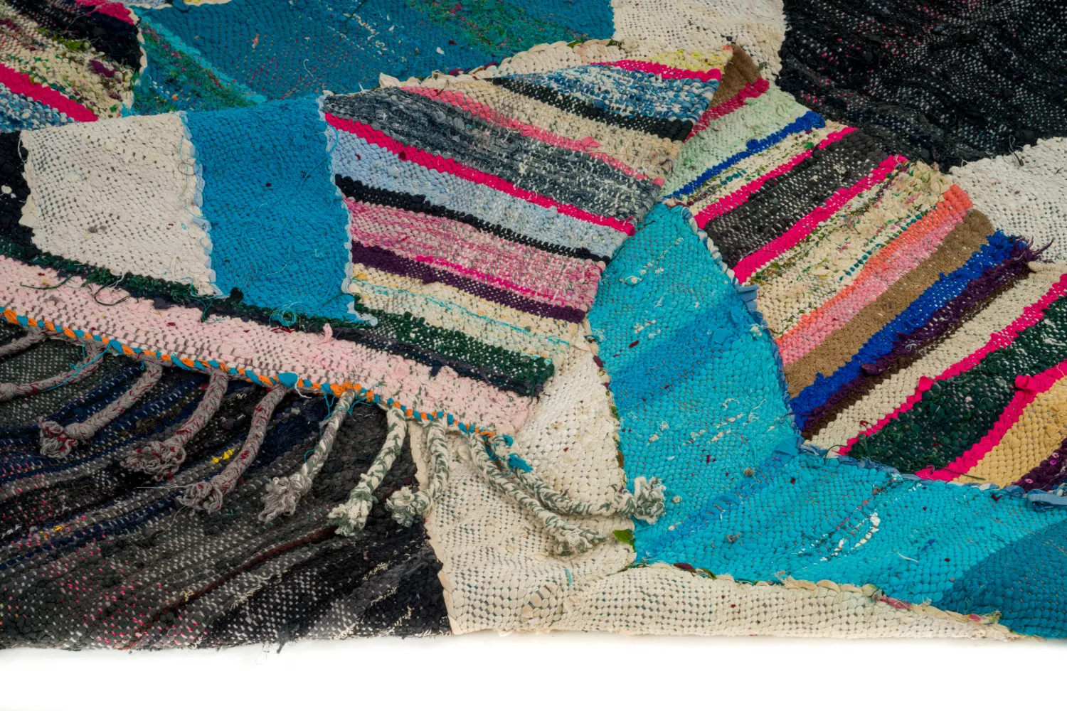 Moroccan Berber rug Boucherouite 140 x 255 cm