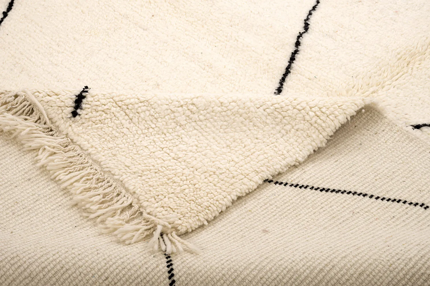 Kilim Moroccan Berber rug Beni Ourain 145 x 245 cm