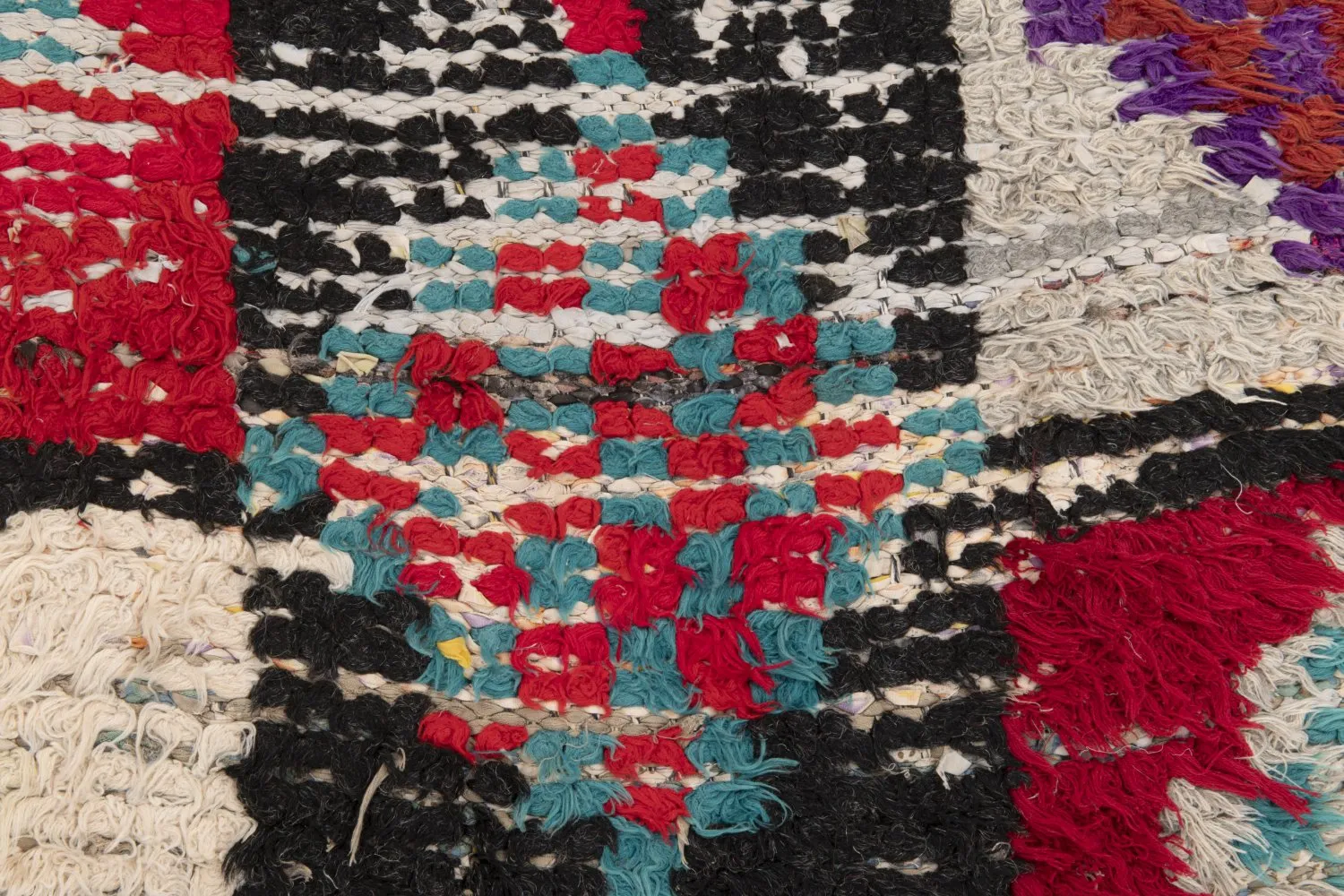 Moroccan Berber rug Boucherouite 200 x 85 cm