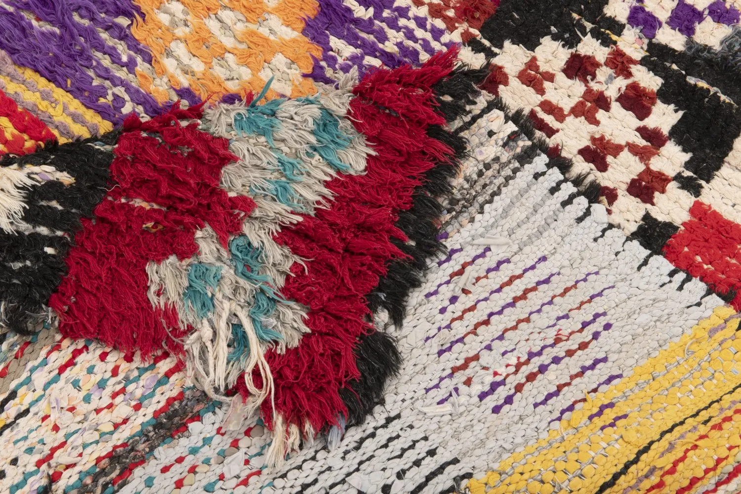 Moroccan Berber rug Boucherouite 200 x 85 cm