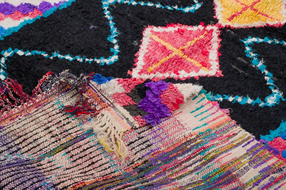 Moroccan Berber rug Boucherouite 250 x 155 cm