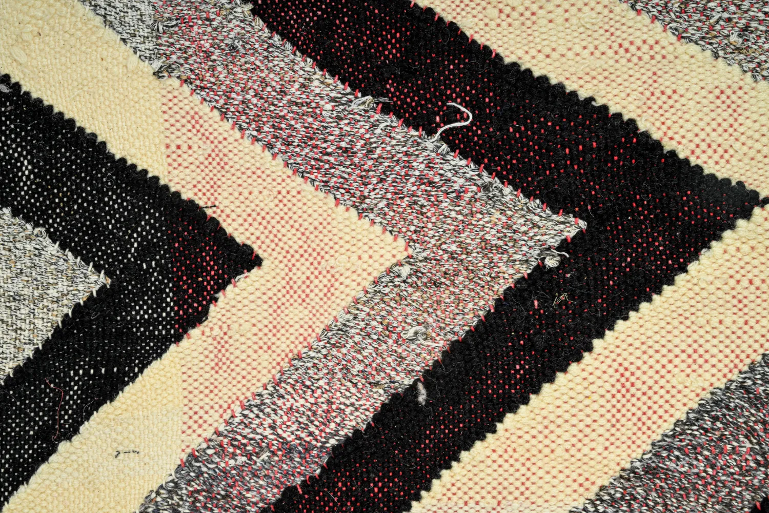Moroccan Berber rug Boucherouite 150 x 280 cm