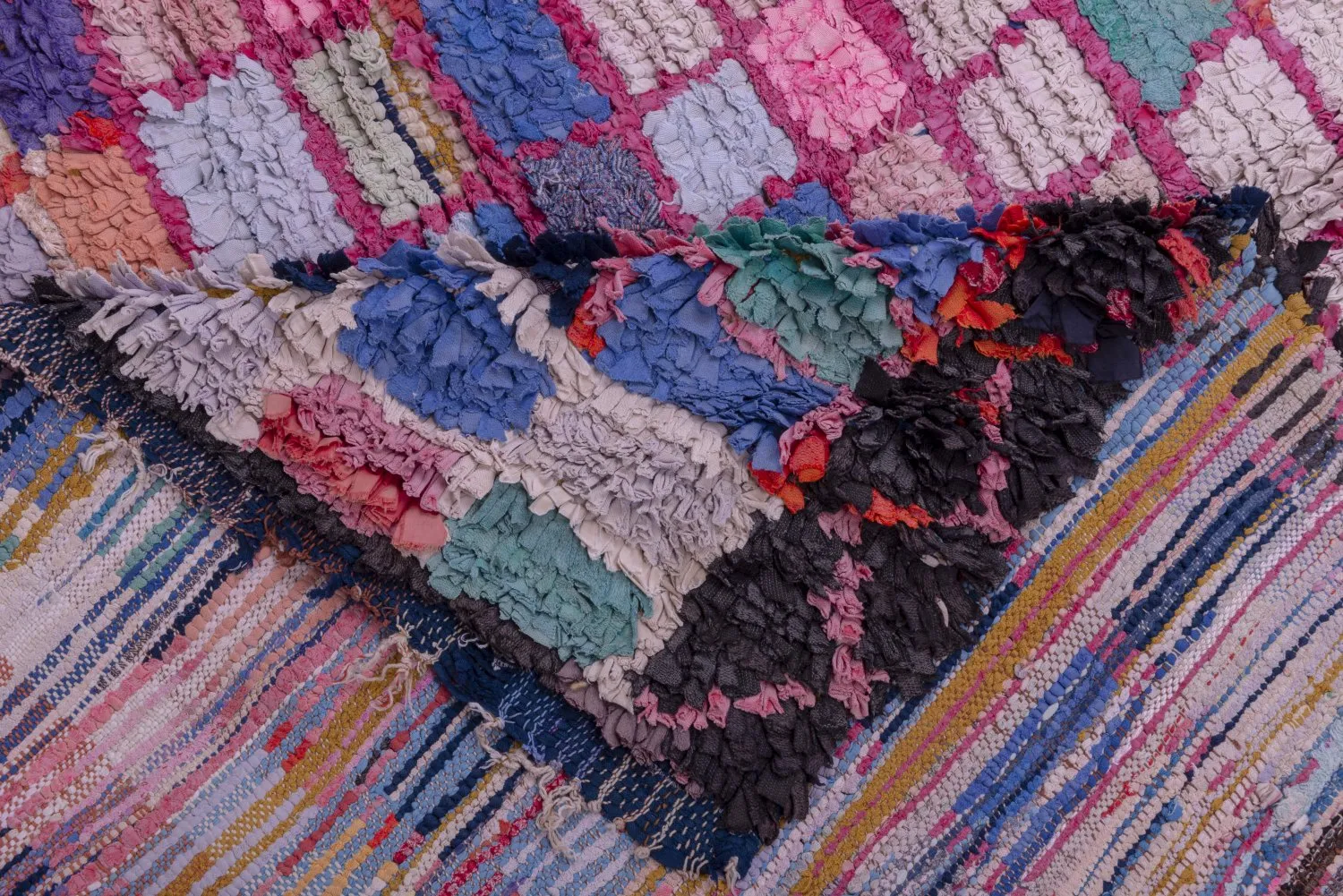 Moroccan Berber rug Boucherouite 290 x 150 cm