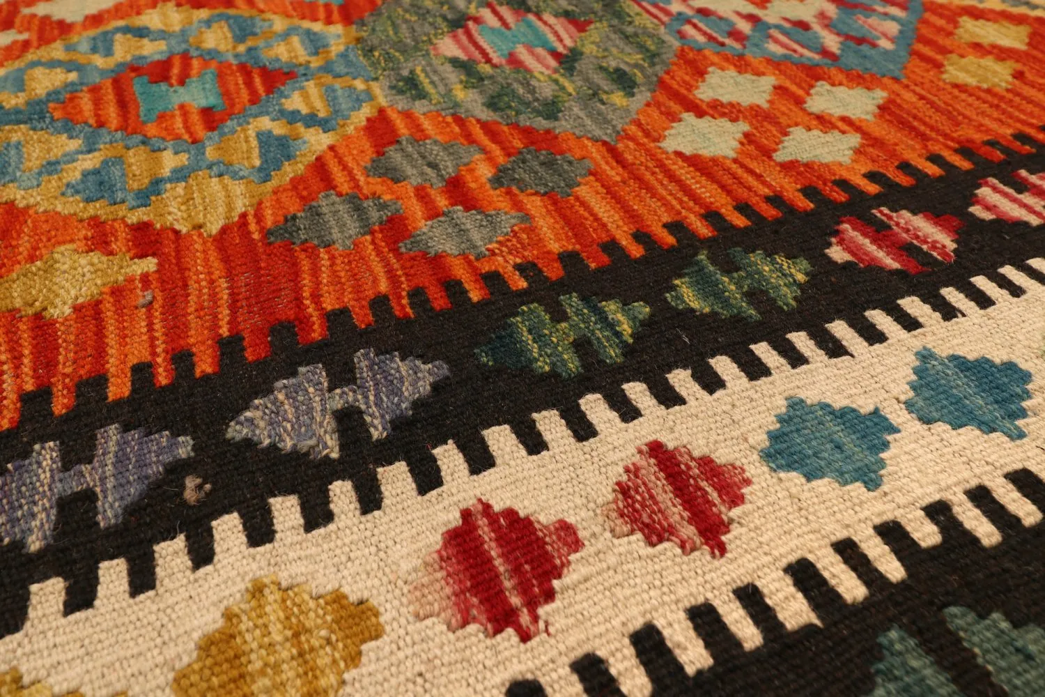 Oriental kilim rug 384 x 301 cm