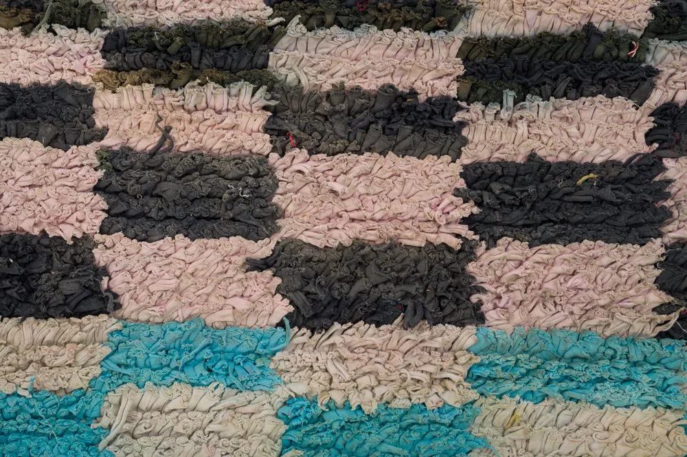 Moroccan Berber rug Boucherouite 320 x 160 cm
