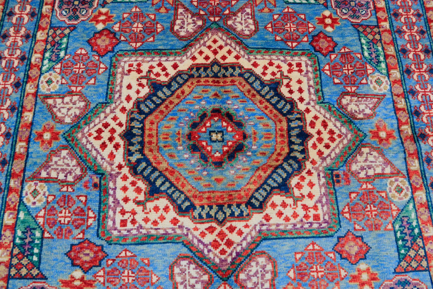 Oriental Rug - Suzani Hand Knotted - 170 x 240 cm