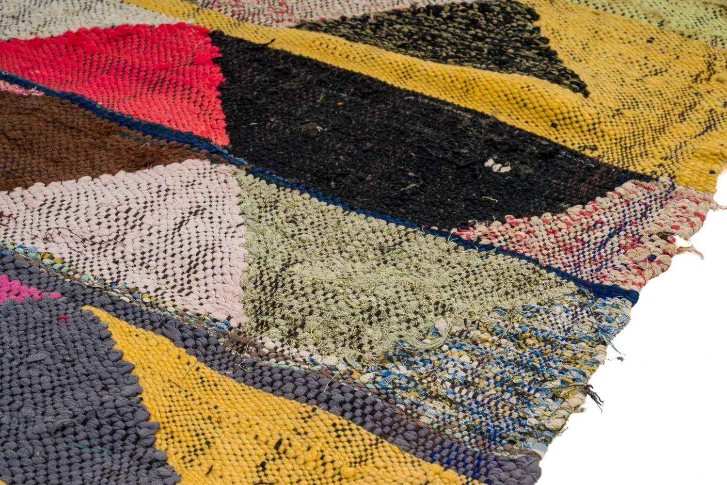 Moroccan Berber rug Boucherouite 140 x 230 cm
