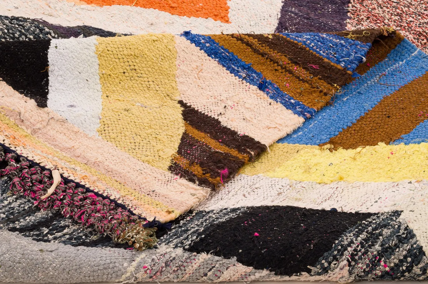 Moroccan Berber rug Boucherouite 155 x 275 cm