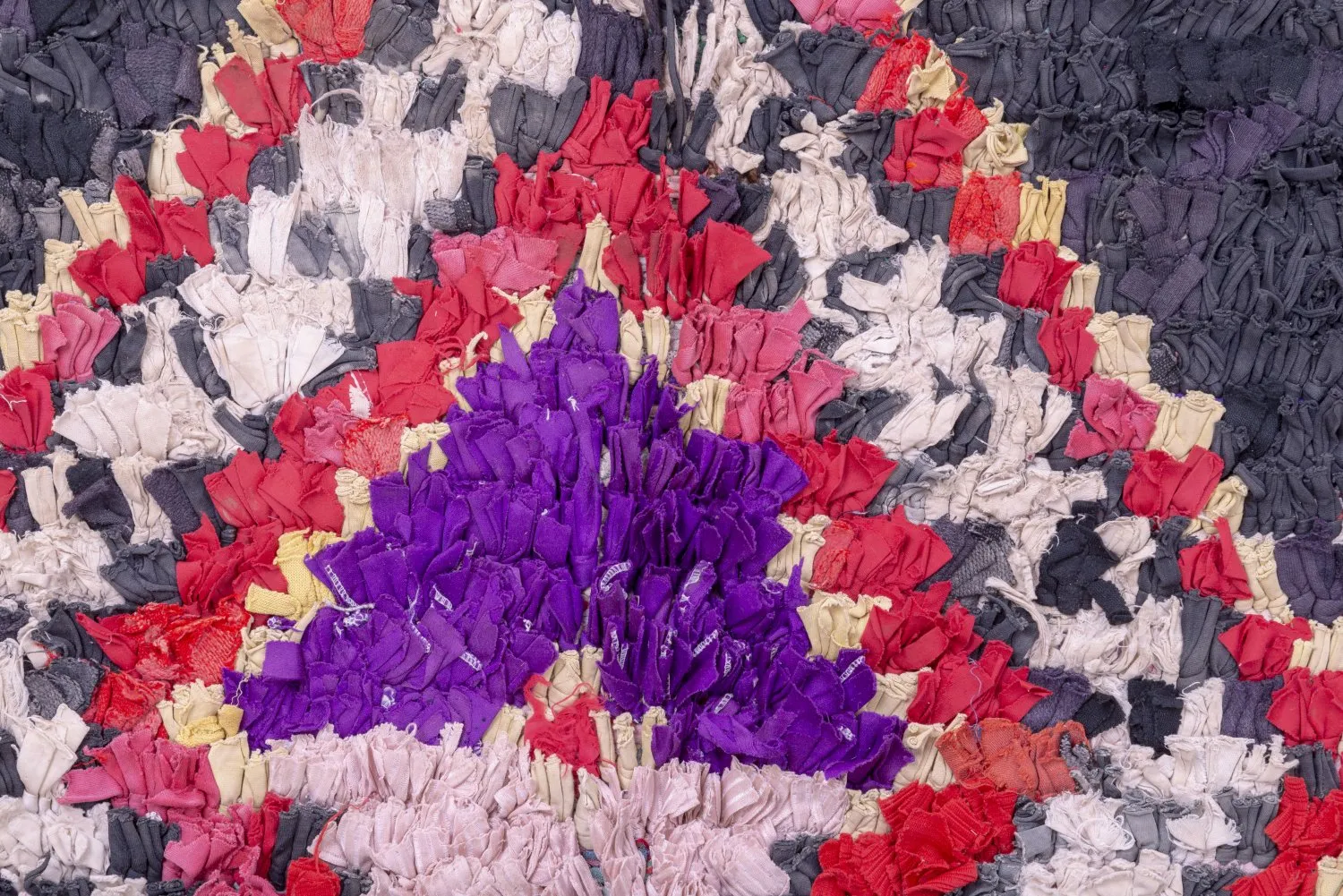 Moroccan Berber rug Boucherouite 265 x 165 cm