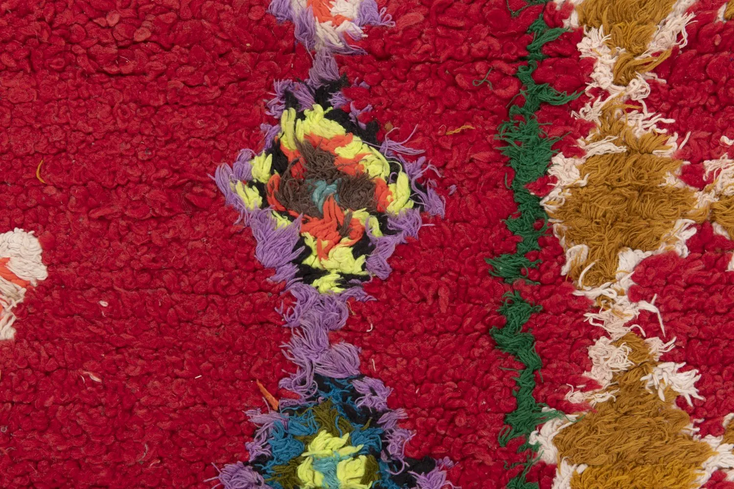 Moroccan Berber rug Boucherouite 255 x 150 cm