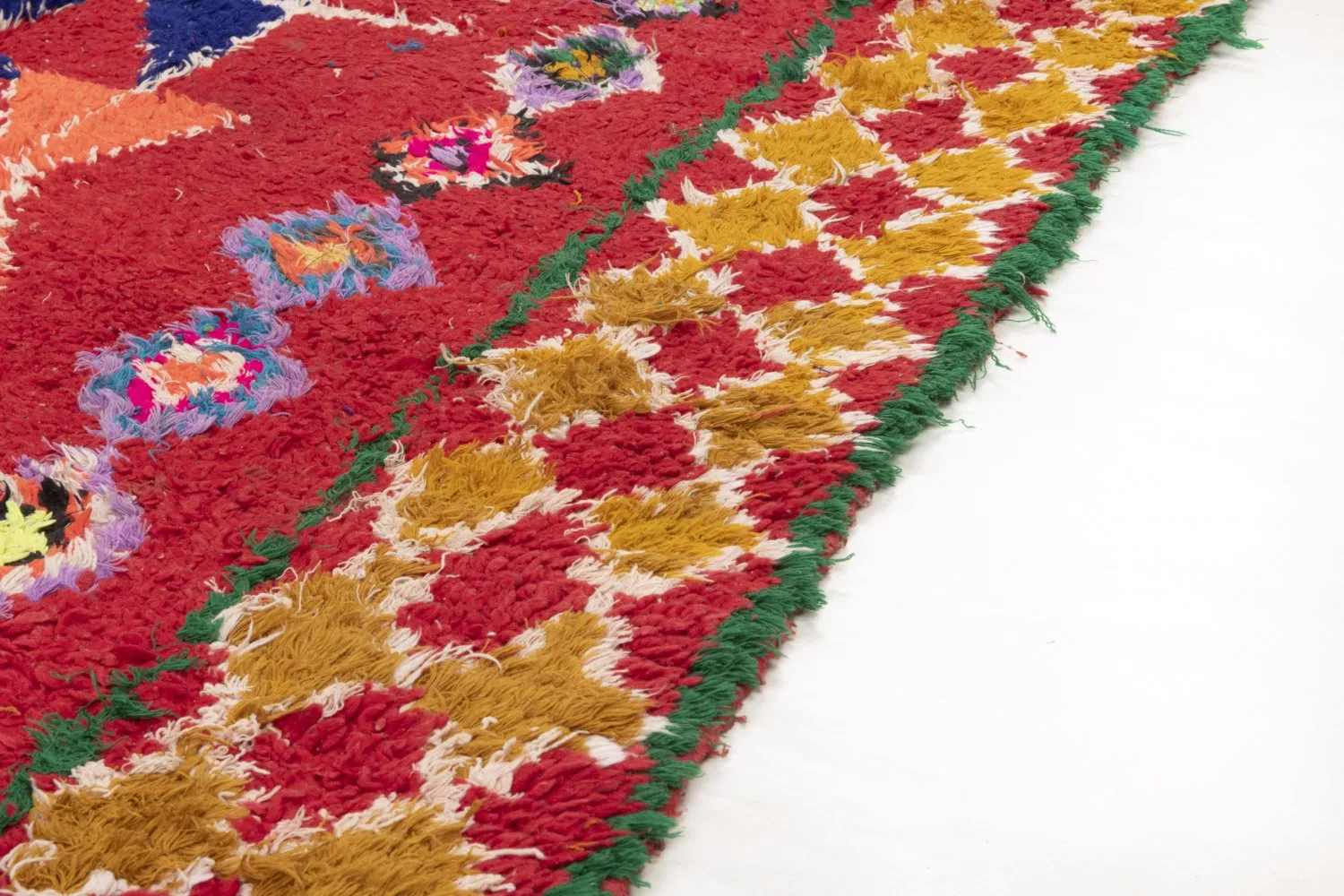 Moroccan Berber rug Boucherouite 255 x 150 cm