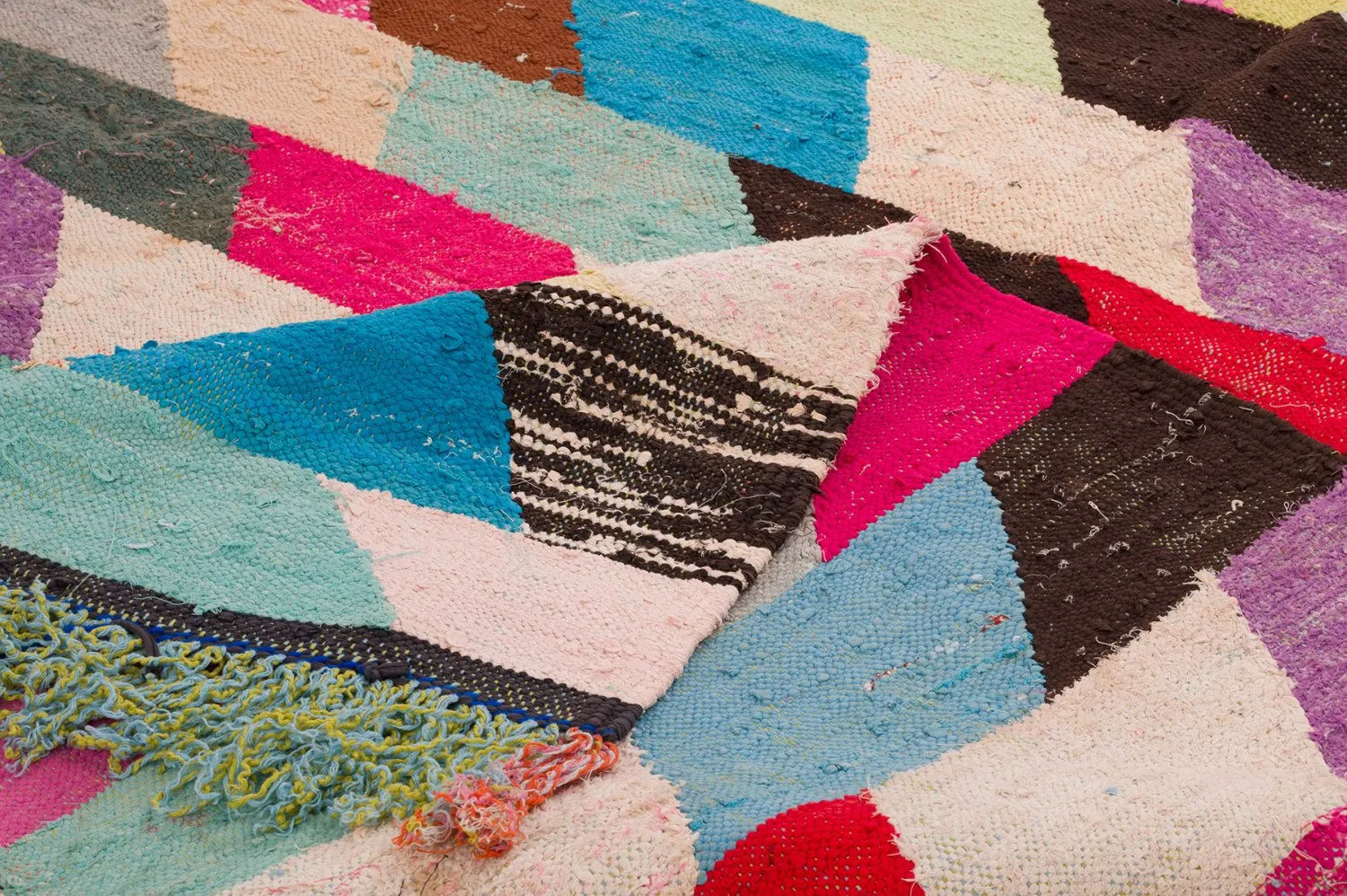 Moroccan Berber rug Boucherouite 155 x 280 cm