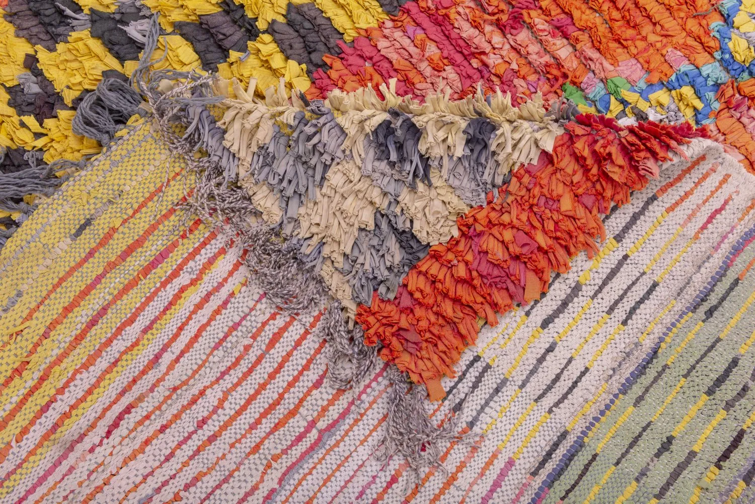 Moroccan Berber rug Boucherouite 220 x 140 cm