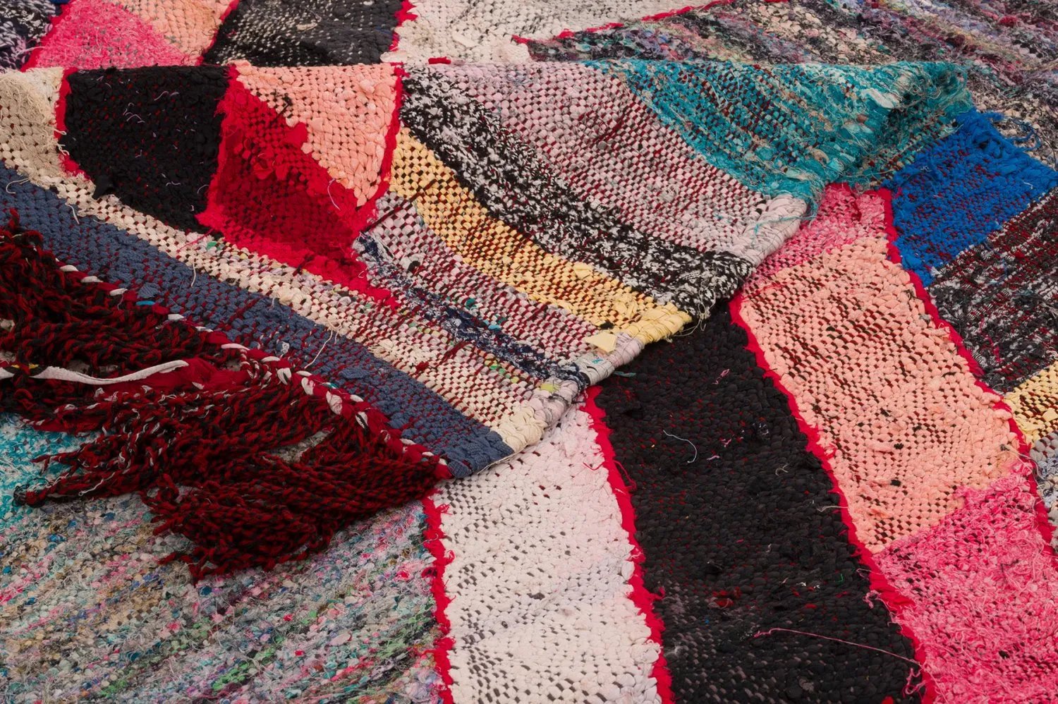 Moroccan Berber rug Boucherouite 150 x 260 cm