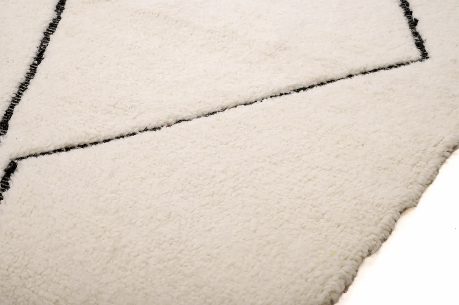 Kilim Moroccan Berber rug Beni Ourain 205 x 290 cm