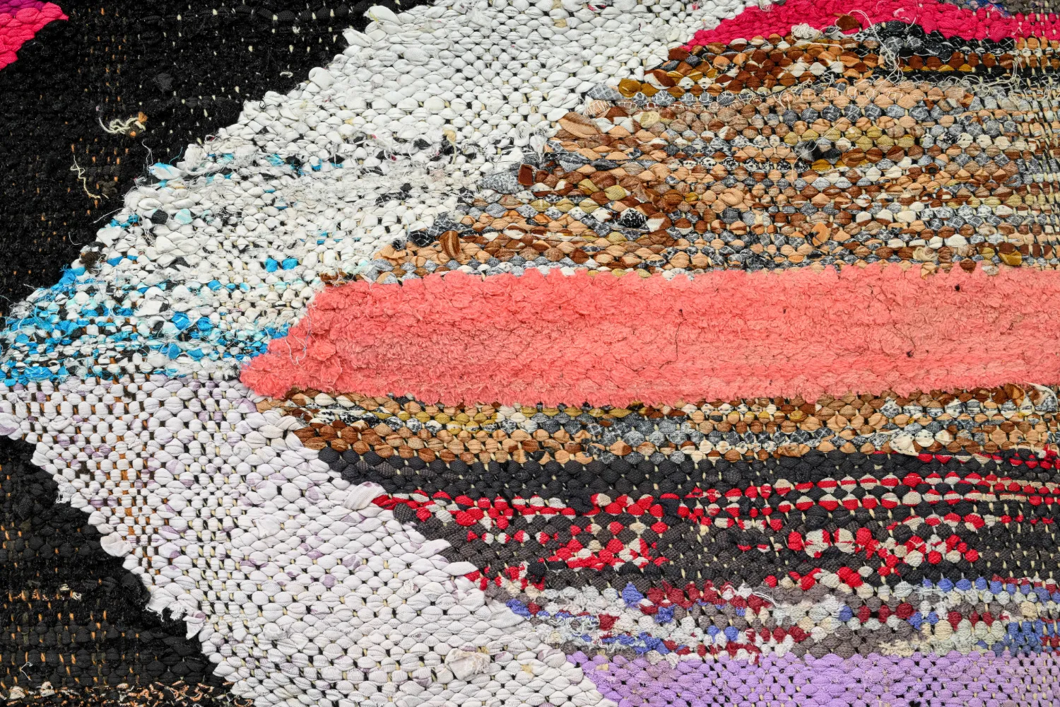 Moroccan Berber rug Boucherouite 140 x 245 cm