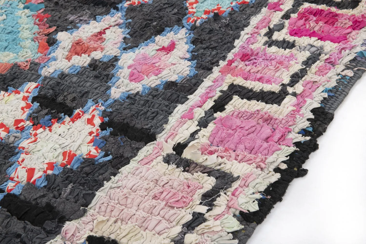 Moroccan Berber rug Boucherouite 310 x 130 cm