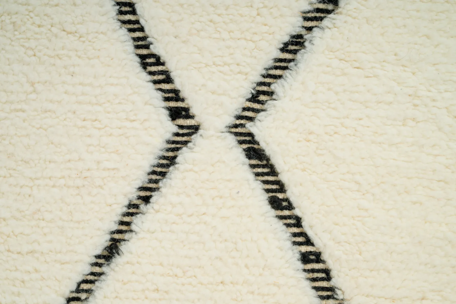 Kilim Moroccan Berber rug Beni Ourain 200 x 290 cm