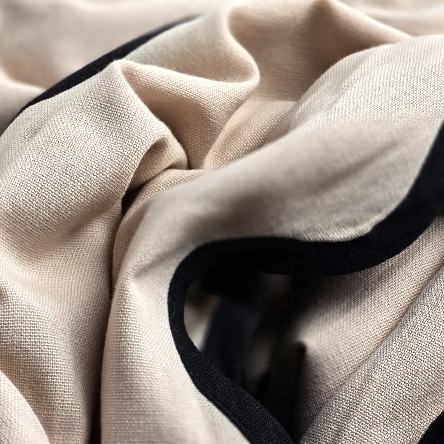 Cotton tablecloth - Yrsa (light beige)