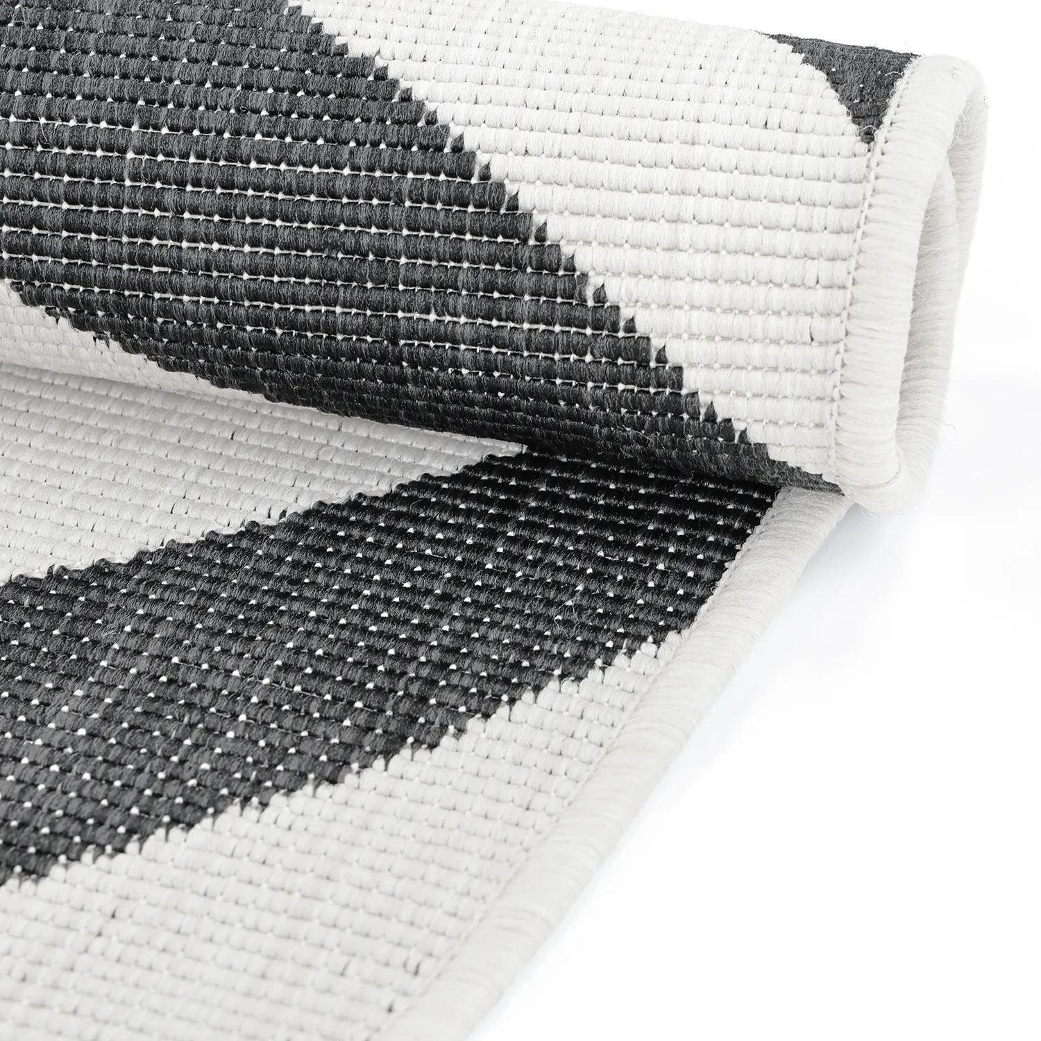 Indoor/Outdoor rug - utomhusmatta - Remina (black/white)