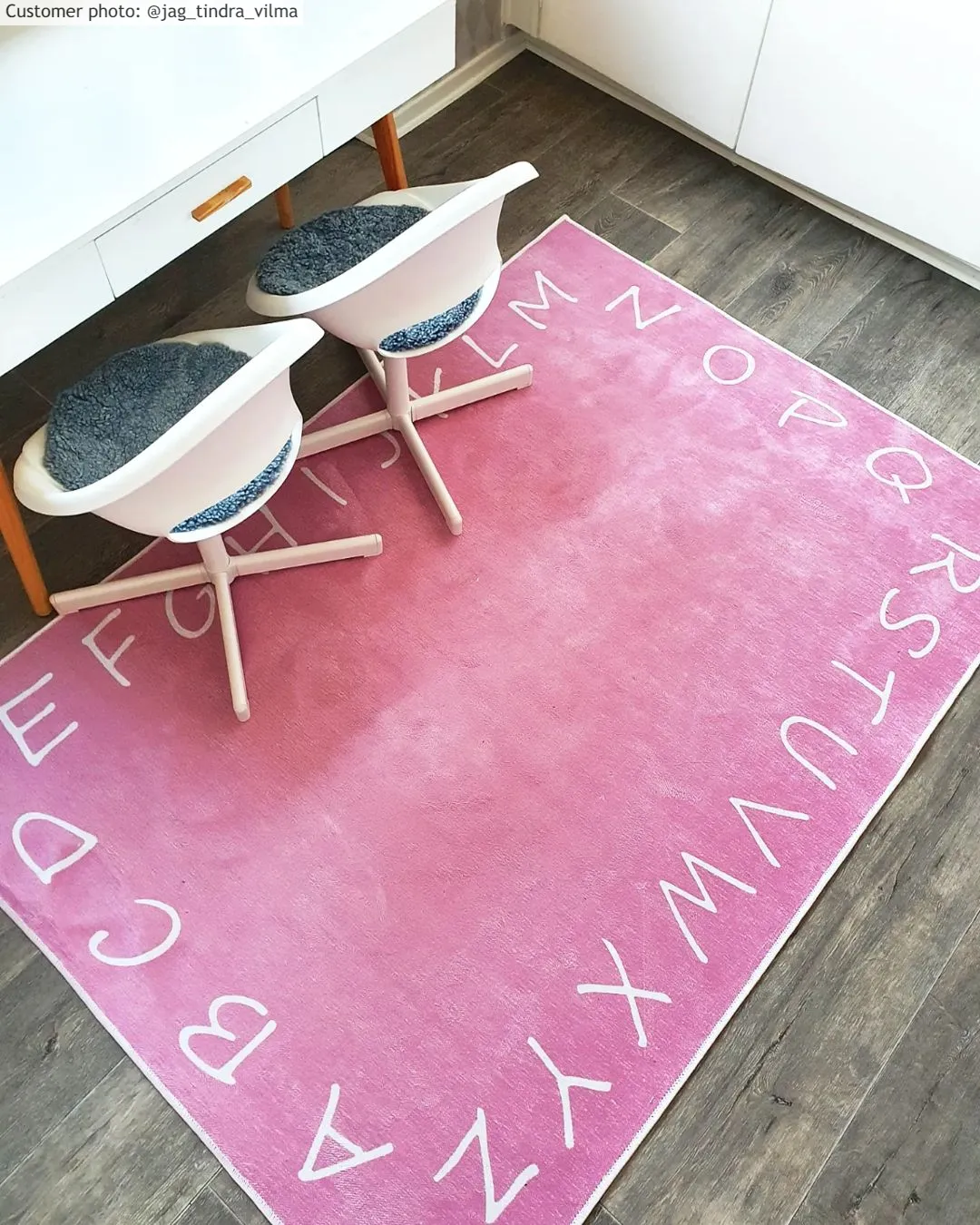 Childrens rugs - Alphabetic Border (pink)