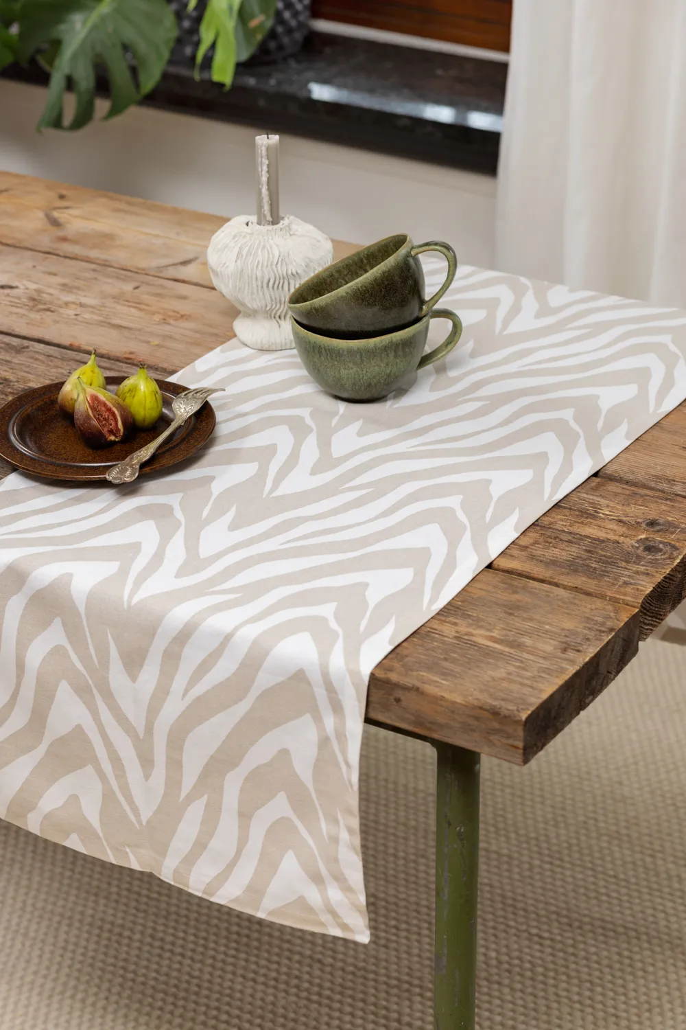 Table runner - Laura (beige)