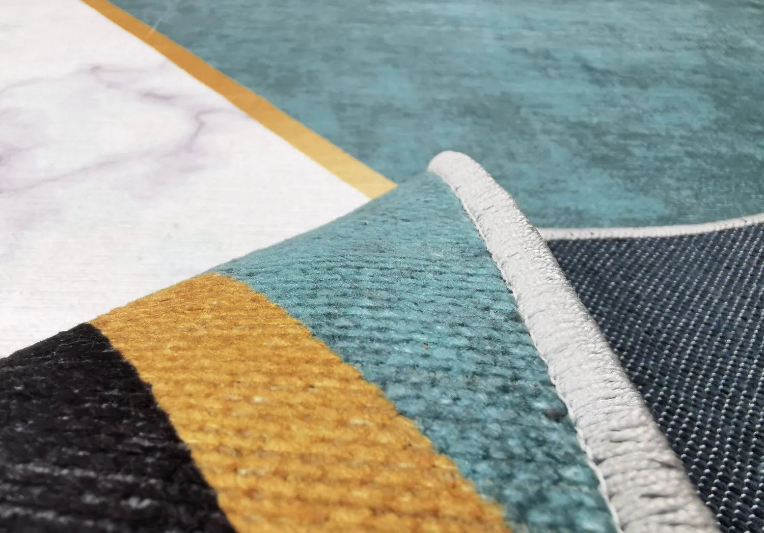 Wilton rug - Savino (black/white/green)