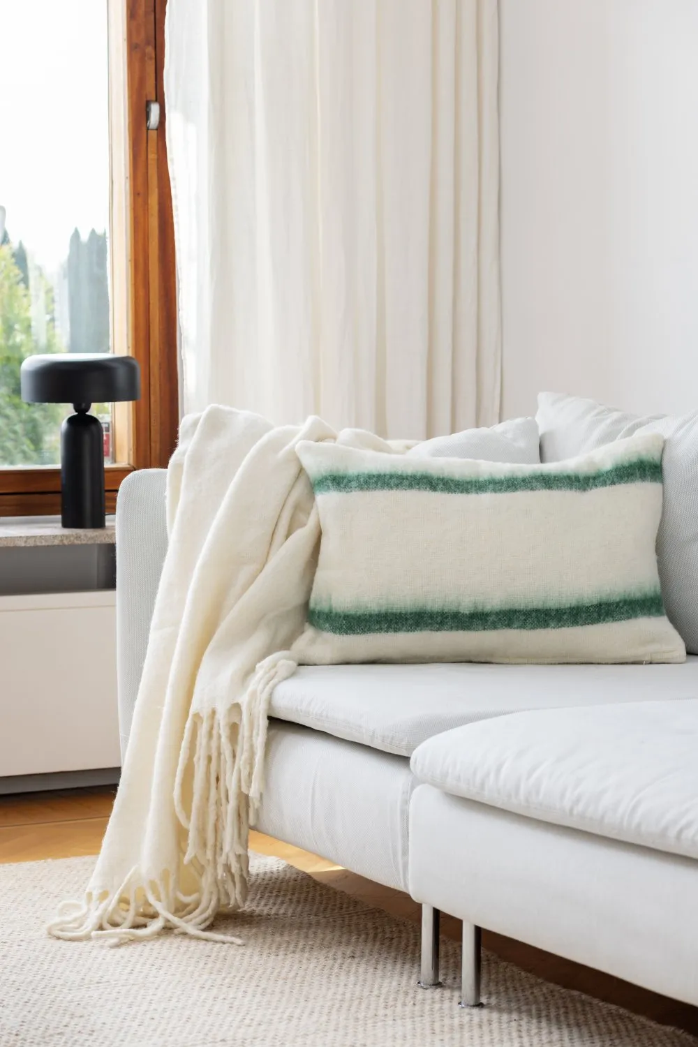 Cushion cover in wool mix - Miranda (green)