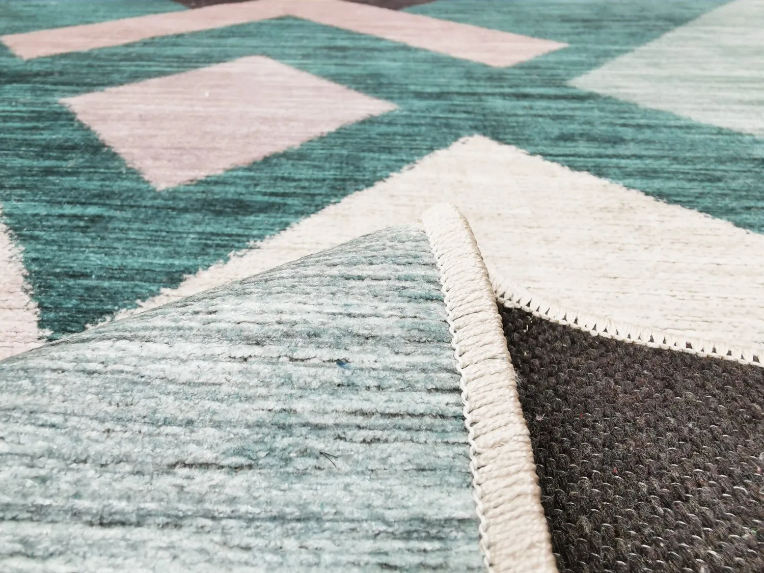 Wilton rug - Temara (blue/multi)