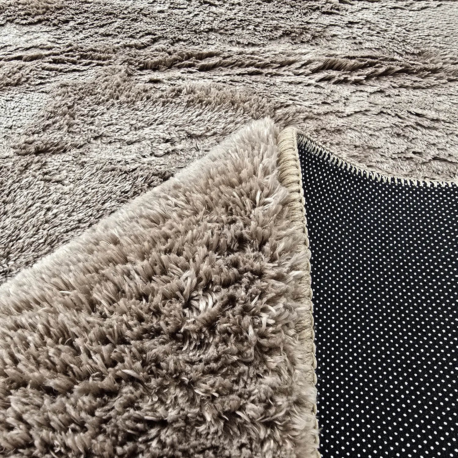 Oval Shaggy Rug - Aranga Super Soft Fur (brown)