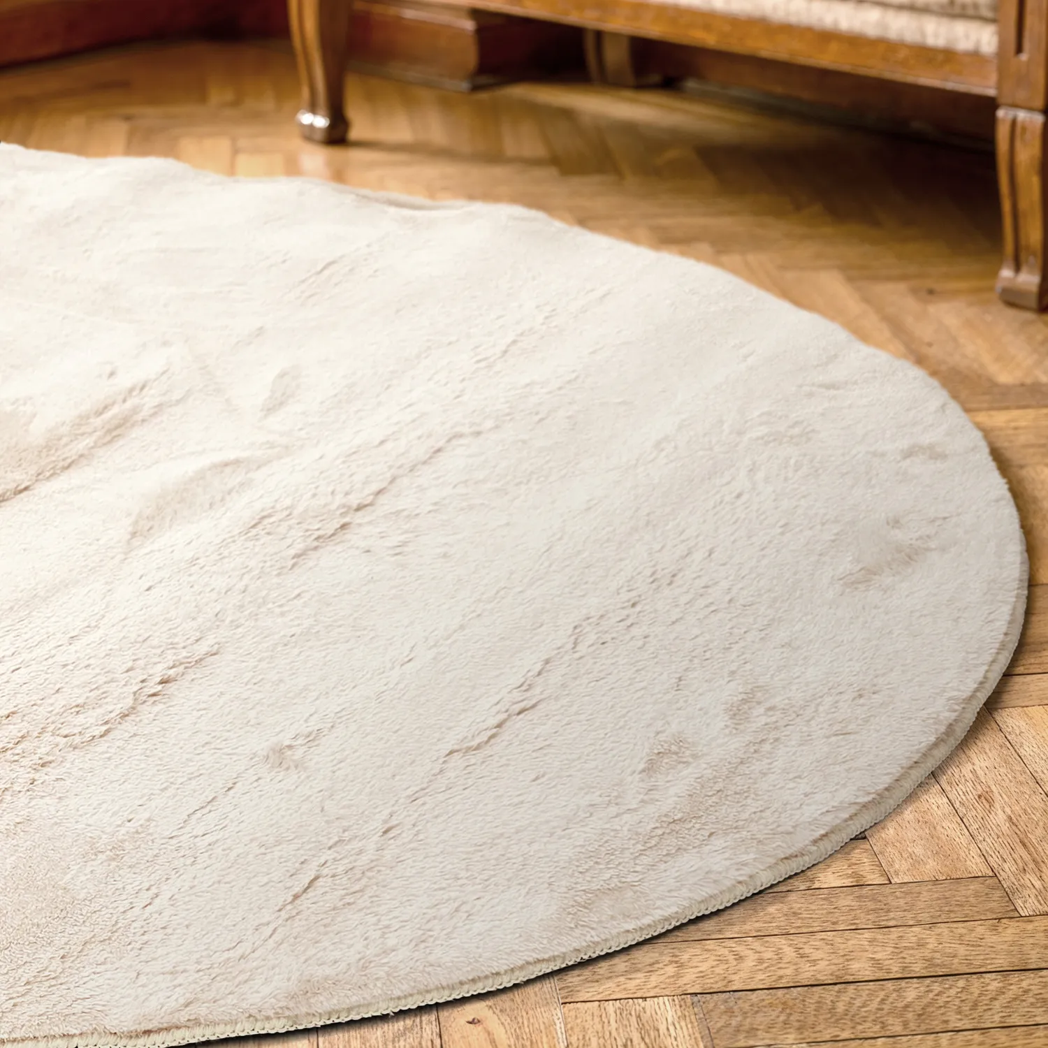 Oval Shaggy Rug - Aranga Super Soft Fur (beige)
