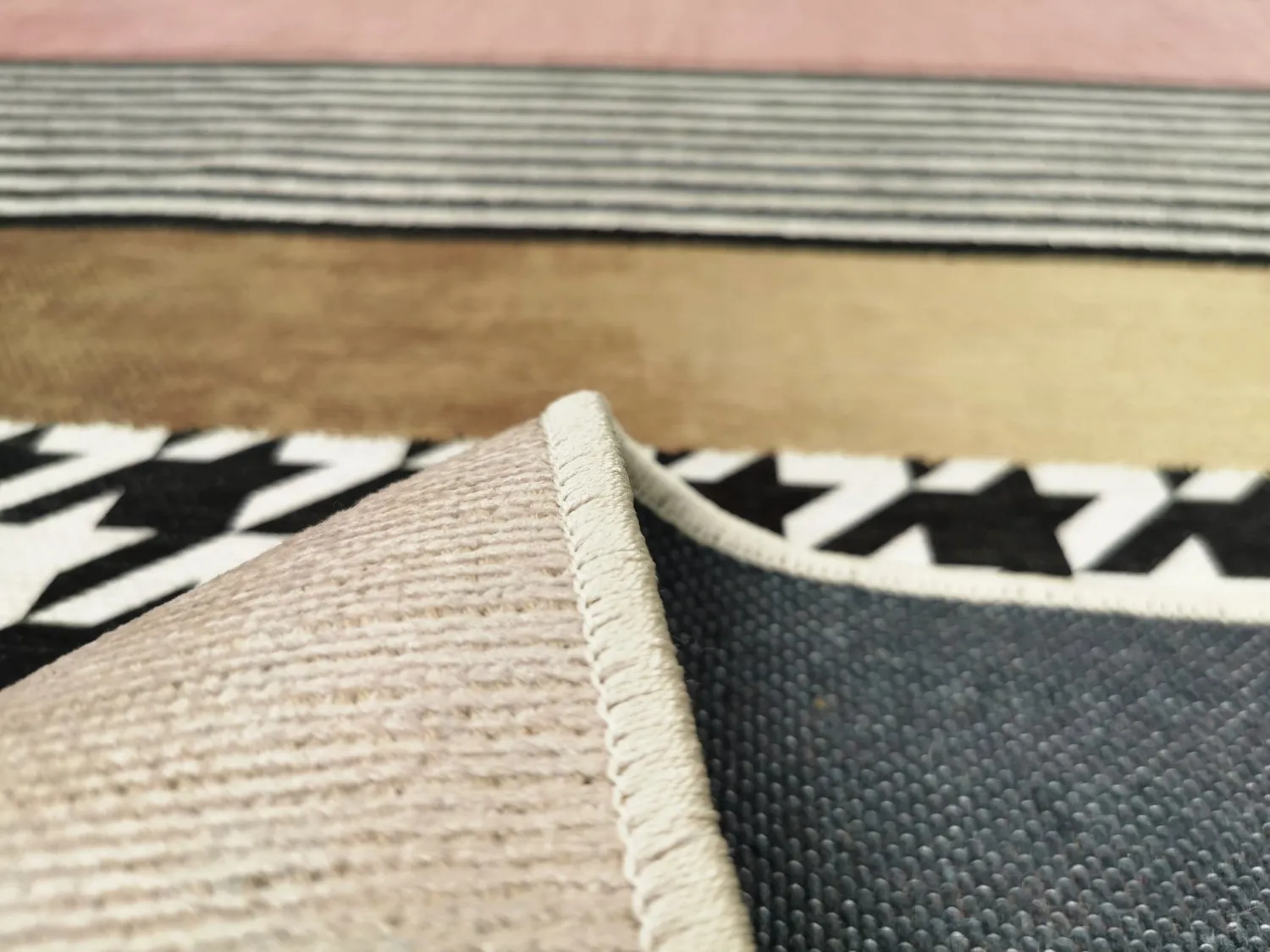 Wilton rug - Esme (pink/multi)