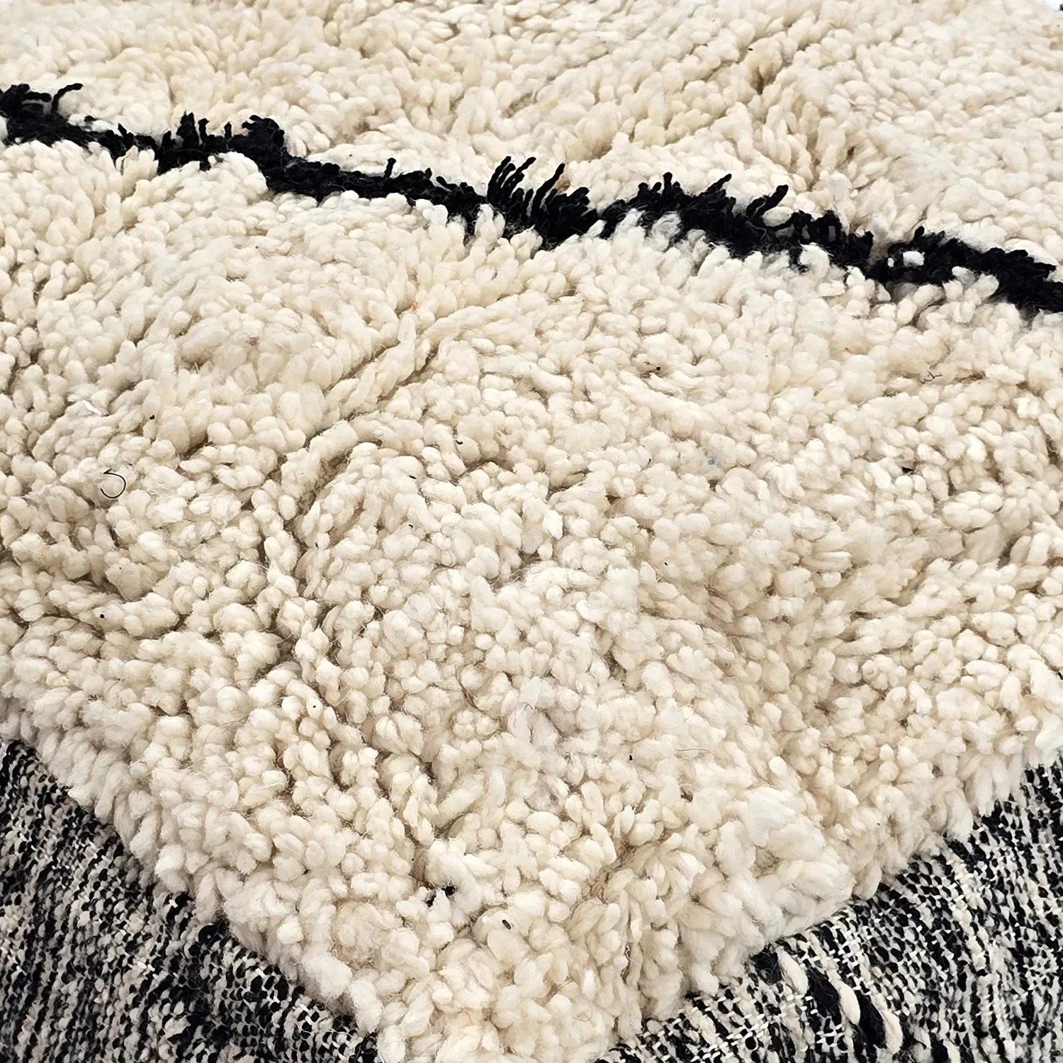 Pouf - Moroccan Beni Ourain 002