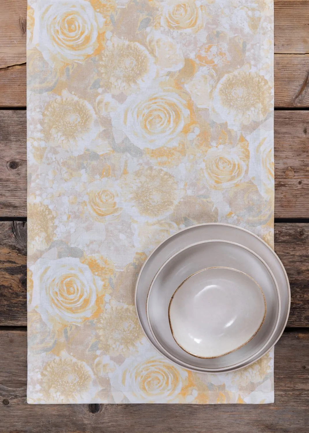 Table runner - Soft (yellow)
