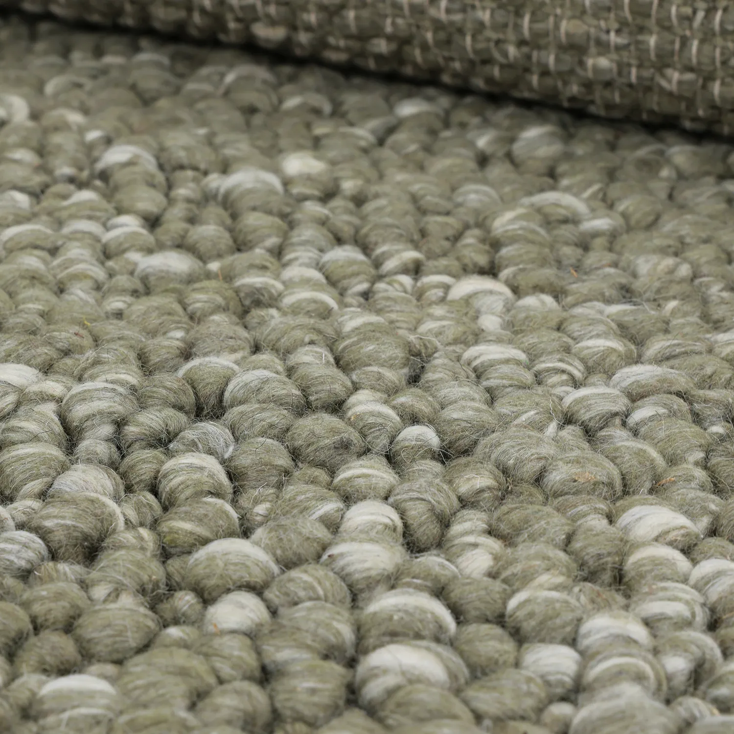 Wool rug - Sala Irregular Wool Bubble (moss green/white melange)