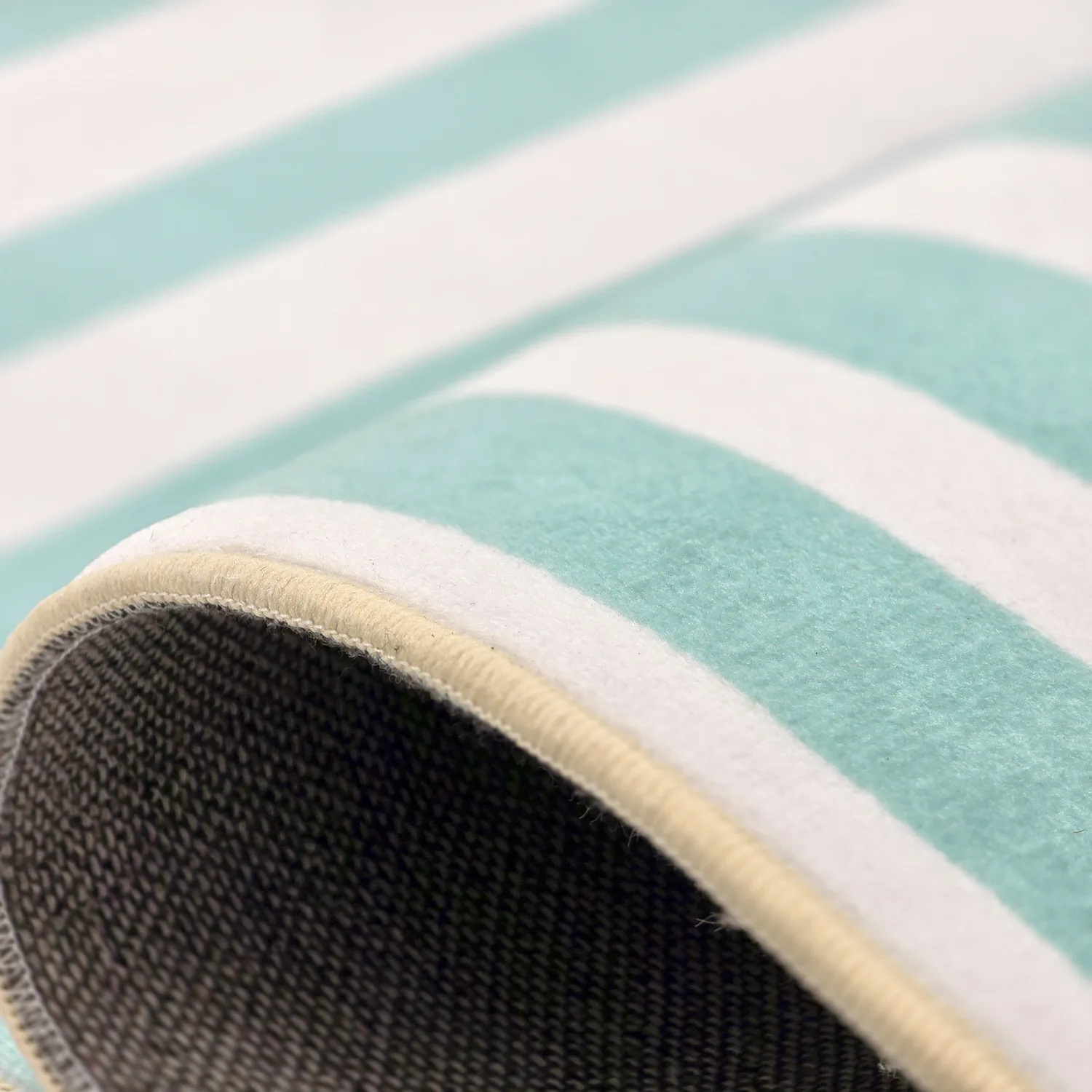 Wilton rug - Joma (turquoise/white)