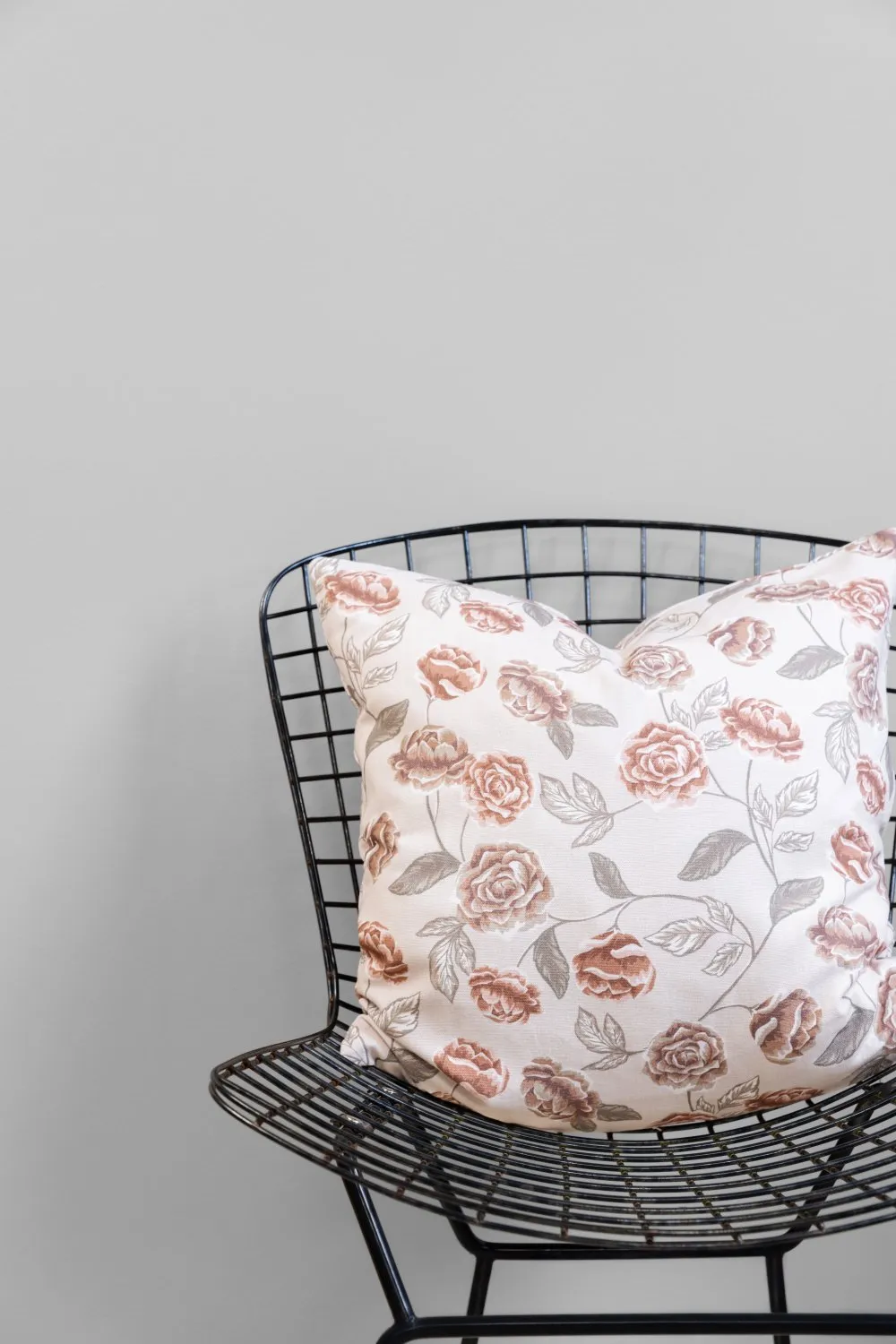 Cushion cover - Wreath (pink)